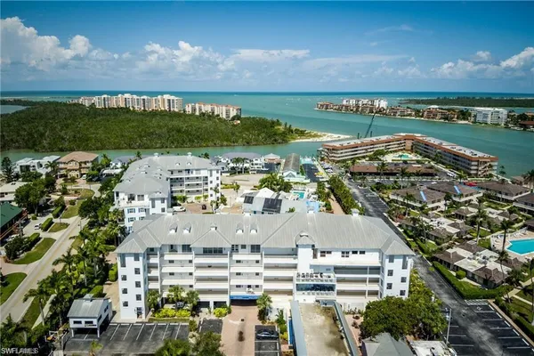 $3,000 | 160 Palm Street, Unit 308, Marco Island, FL 34145