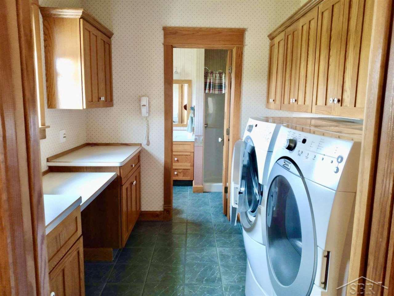 865 Amelith Road Freeland, MI 48623 - Photo 22 of 81