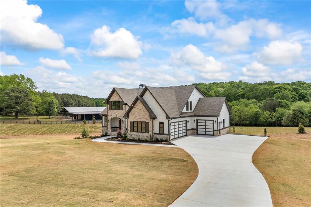 810 Hampton Monroe, GA 30656 - Photo 2 of 110