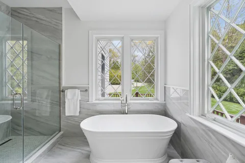 $12,995,000 | 5 Eileens Path, East Hampton, NY 11937