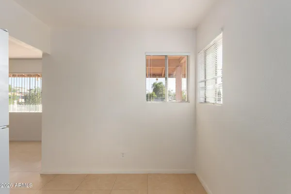 $1,599 | 2102 East Oak Street, Phoenix, AZ 85006