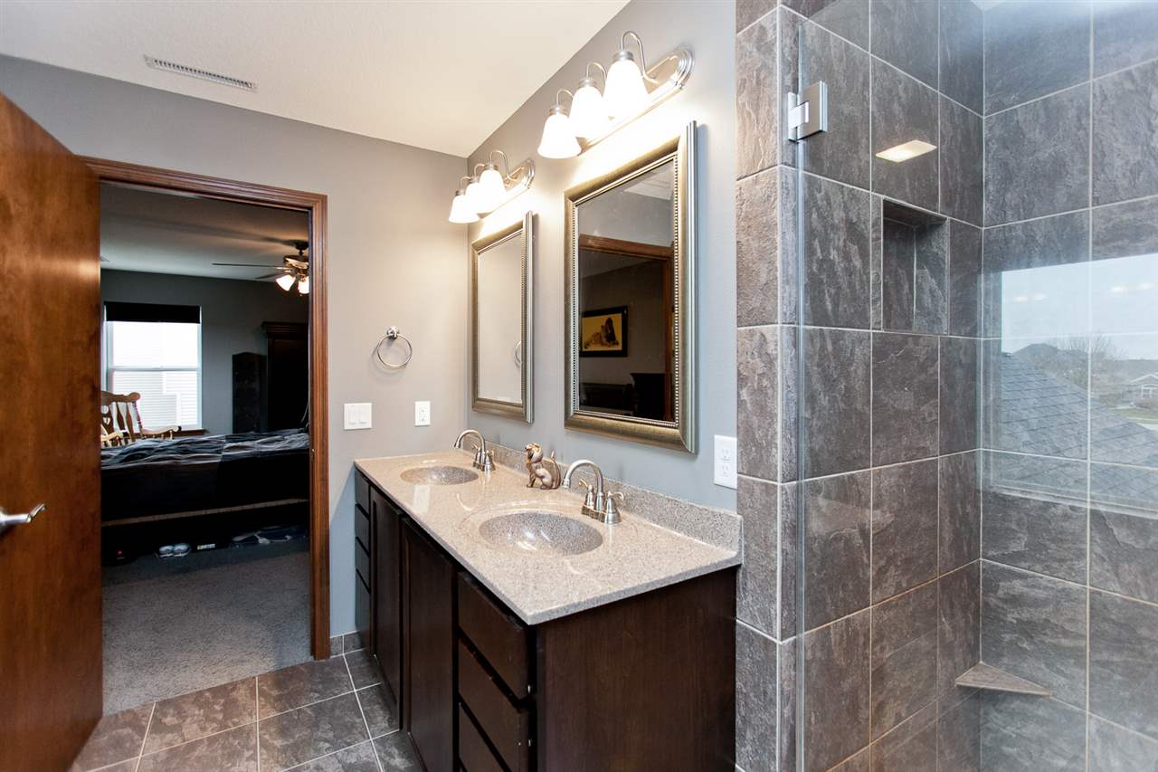 2595 Newcastle Road Marion, IA 52302 - Photo 28 of 50 Gallery Image 28