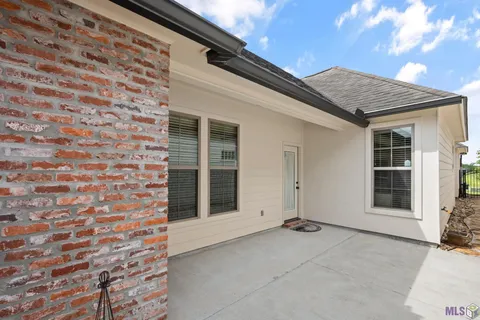$320,000 | 14009 Cirrus Drive, Baton Rouge, LA 70810