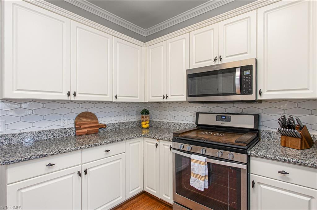 204 Georgetowne Drive Elon, NC 27244 - Photo 15 of 42