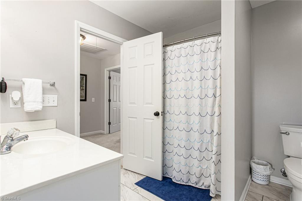 204 Georgetowne Drive Elon, NC 27244 - Photo 34 of 42