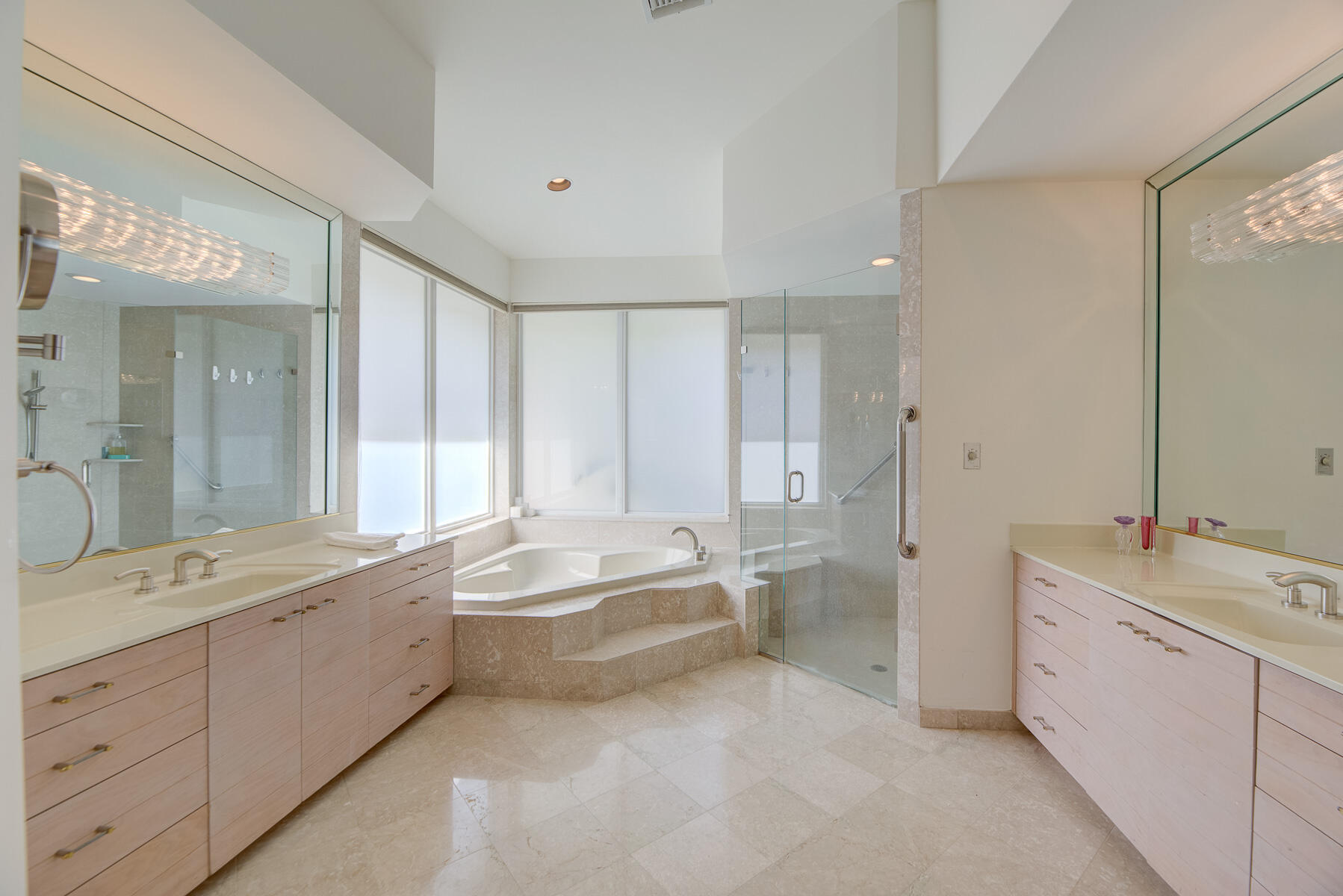 3030 Hampton Place Boca Raton, FL 33434 - Photo 42 of 93 6BE4A246-079E-449A-A365-24D864C812EC
