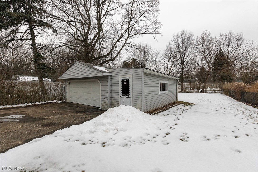 4548 East Berwald Road Cleveland, OH 44121 - Photo 21 of 23