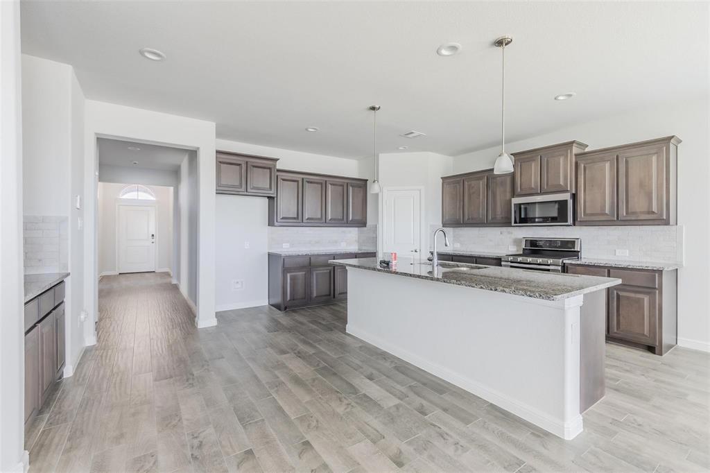 1343 Fox Hollow Road Krum, TX 76249 - Photo 5 of 37