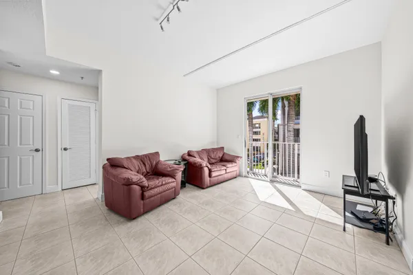 $335,000 | 1203 Town Center Drive, Unit 202, Jupiter, FL 33458