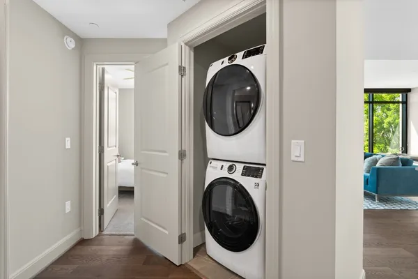 $4,512 | 2511 Willowick Road, Unit 518, Houston, TX 77027