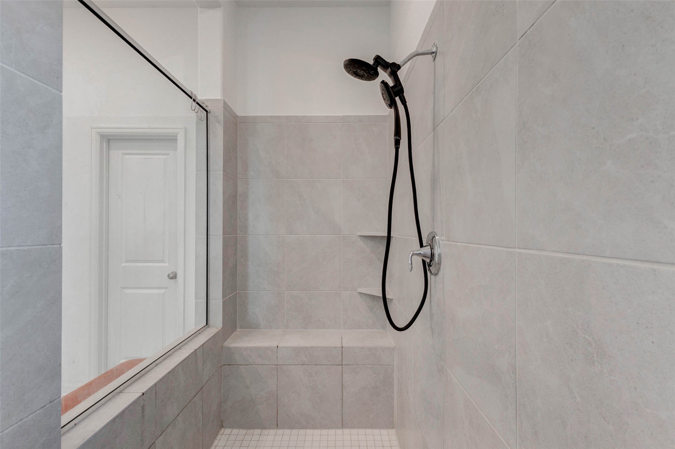 3711 Castle Rock Drive Rosenberg, TX 77469 - Photo 31 of 46 a bathroom with a shower