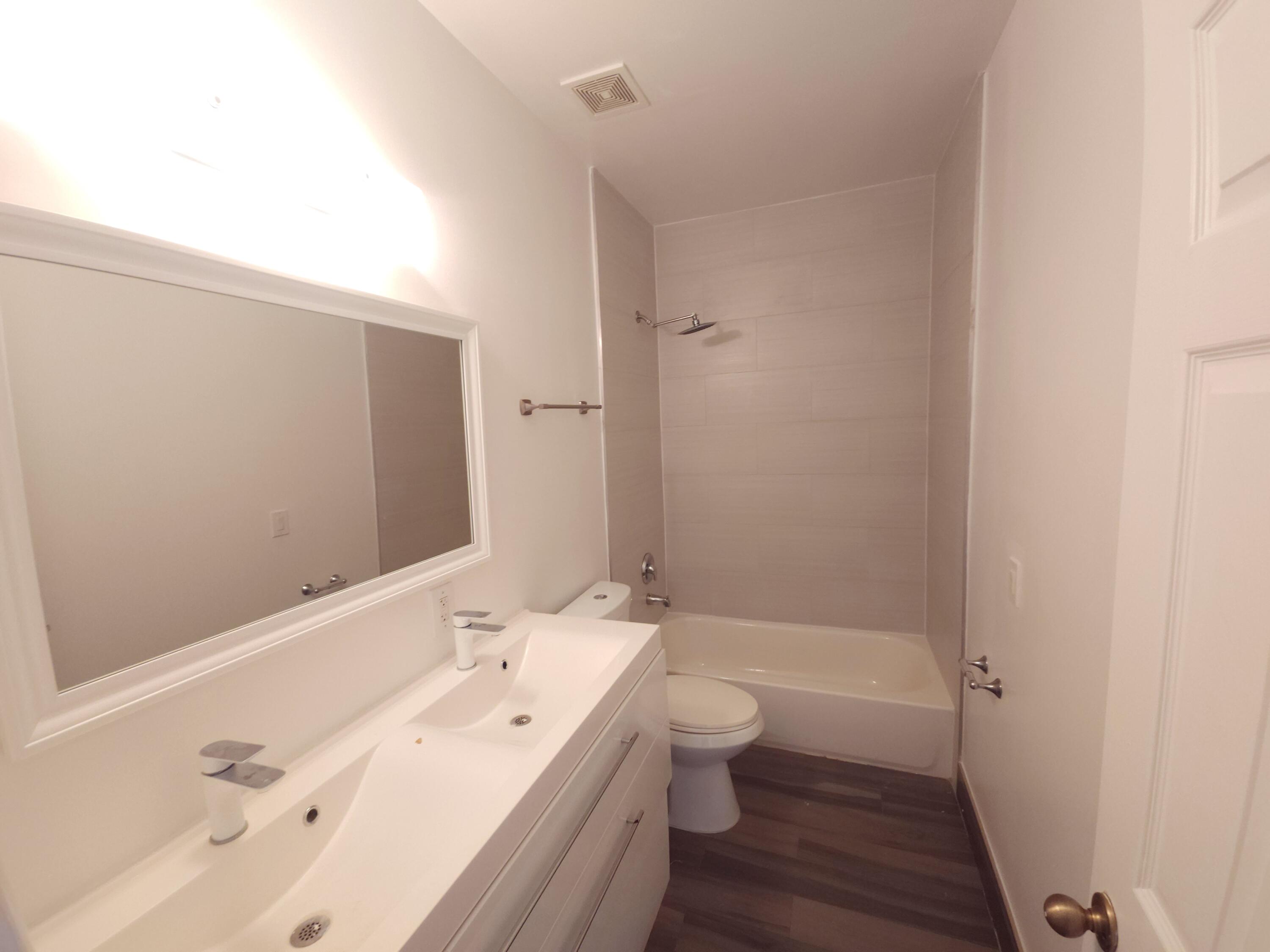 5067 Southeast Mariner Garden Circle Stuart, FL 34997 - Photo 15 of 18 20251210_110949