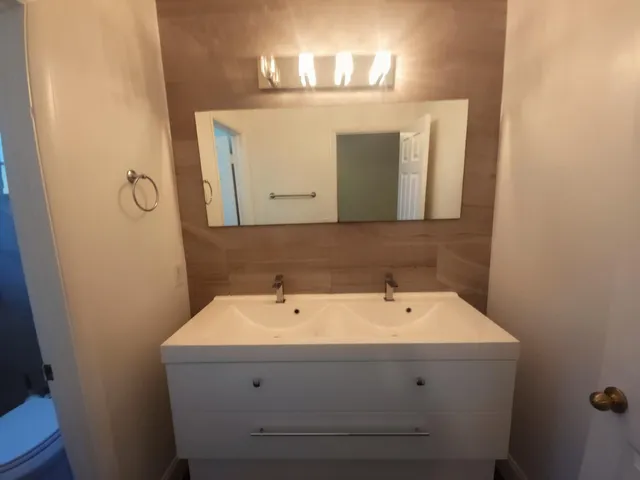 $2,300 | 5067 Southeast Mariner Garden Circle, Stuart, FL 34997