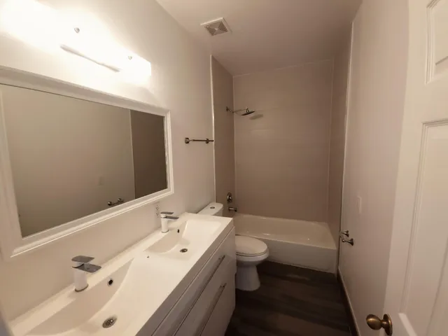 $2,300 | 5067 Southeast Mariner Garden Circle, Stuart, FL 34997