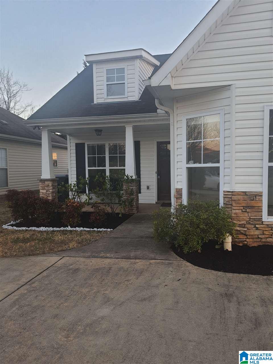 100 Moss Stone Lane Calera, AL 35040 - Photo 2 of 11