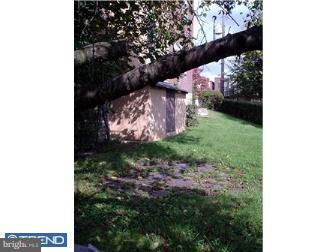 912 Edgemore Road Philadelphia, PA 19151 - Photo 3 of 6 Gallery Image 3