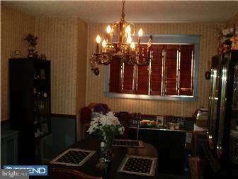 912 Edgemore Road Philadelphia, PA 19151 - Photo 6 of 6 Gallery Image 6