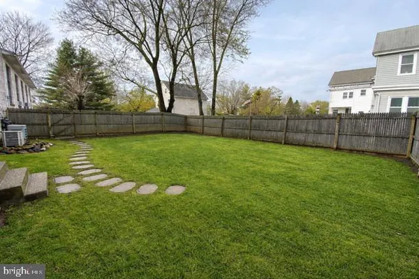 $2,500 | 114 South Main Street, Unit 1, Dublin, PA 18917