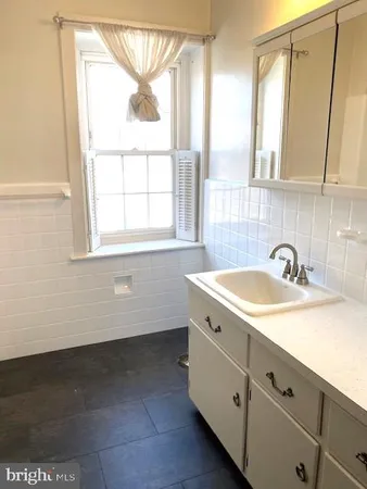 $2,500 | 114 South Main Street, Unit 1, Dublin, PA 18917