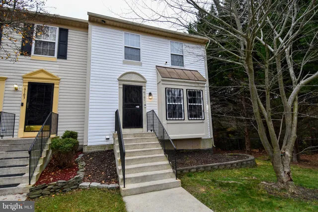 $343,000 | 6101 West Hil Mar Circle, District Heights, MD 20747