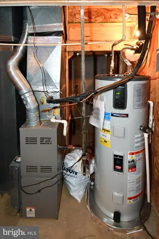 a view of utility room