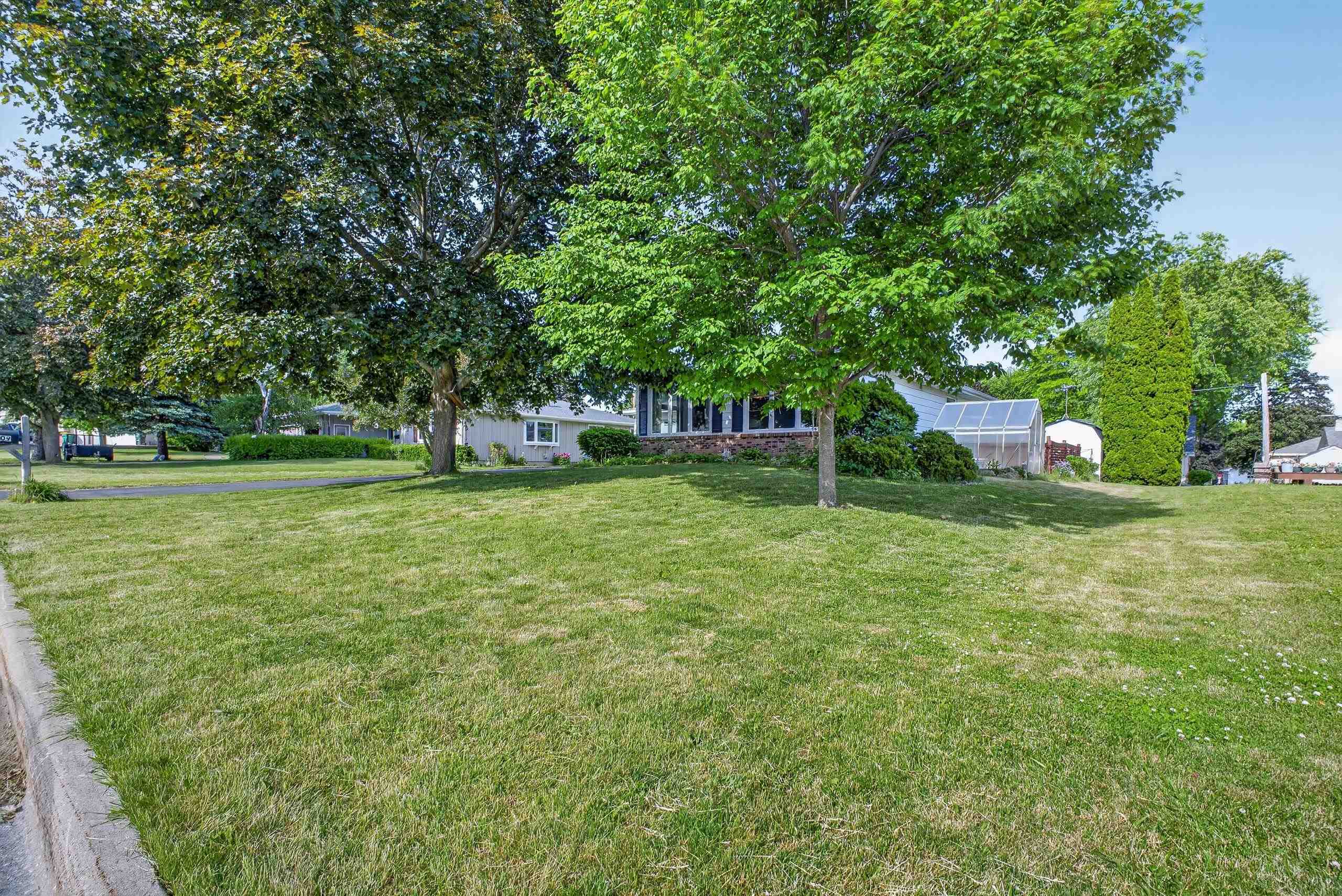 609 Washington Street Ripon, WI 54971 - Photo 31 of 33