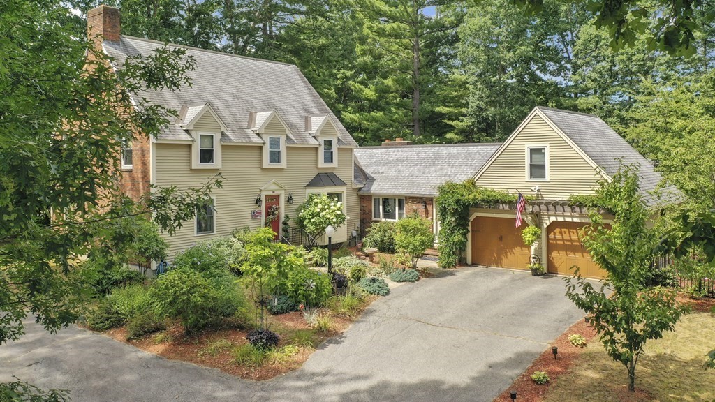 80 Bennett Street Hudson, MA 01749 - Photo 1 of 42 Gallery Image 1