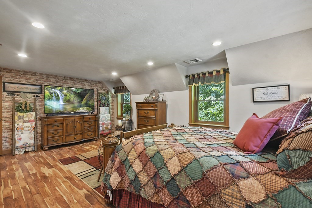 80 Bennett Street Hudson, MA 01749 - Photo 28 of 42 Gallery Image 28