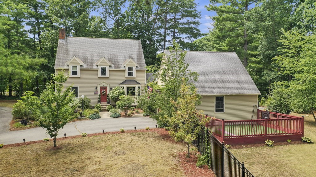 80 Bennett Street Hudson, MA 01749 - Photo 4 of 42 Gallery Image 4