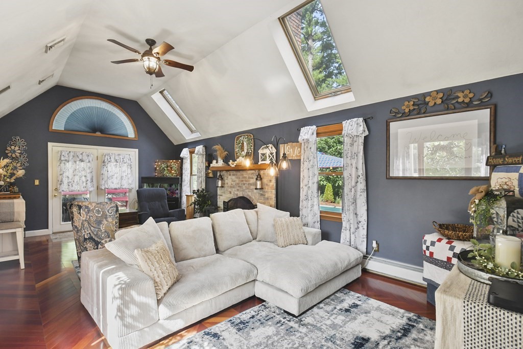 80 Bennett Street Hudson, MA 01749 - Photo 8 of 42 Gallery Image 8