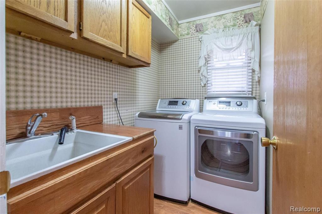 753 Kings Way Canton, MI 48188 - Photo 30 of 35
