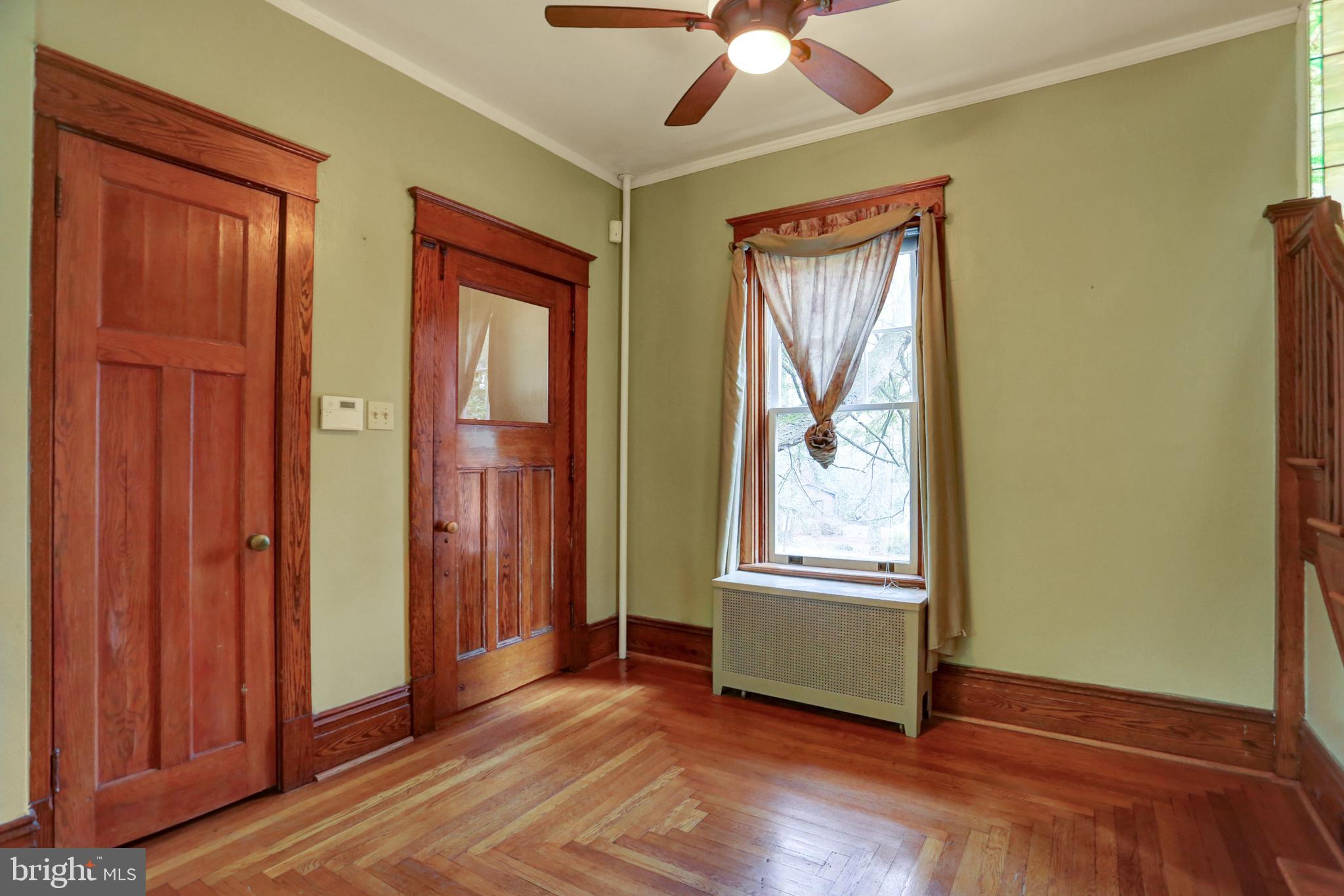 214 Hillside Road Harrisburg, PA 17104 - Photo 15 of 38 Gallery Image 15