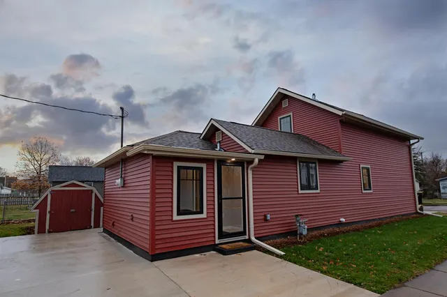 $249,900 | 602 East 8th Street, Winona, MN 55987