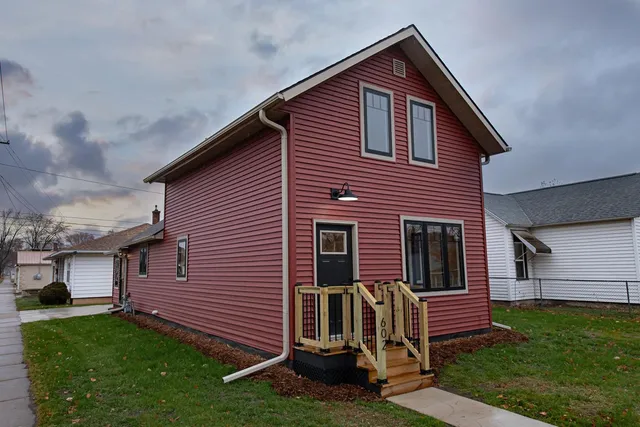 $249,900 | 602 East 8th Street, Winona, MN 55987