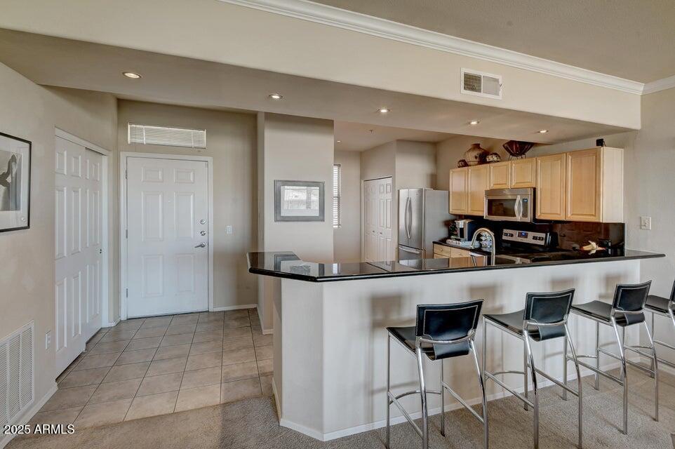 19777 North 76th Street, Unit 3155 Scottsdale, AZ 85255 - Photo 2 of 6 kitchen