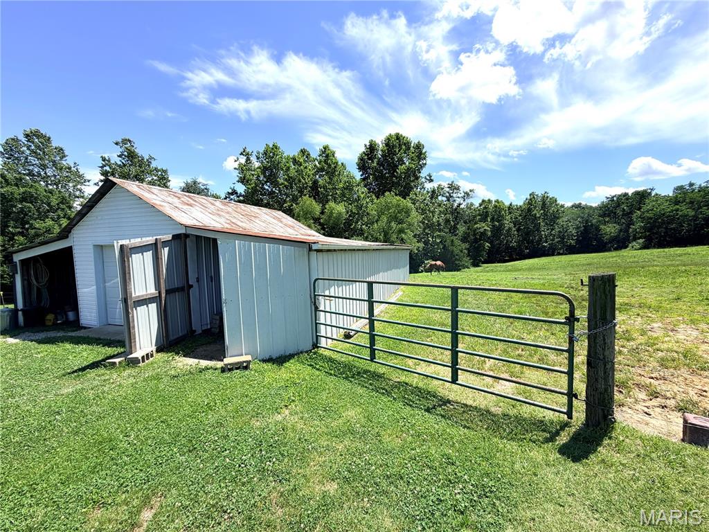1086 Mill Hill Road St. Clair, MO 63077 - Photo 31 of 34