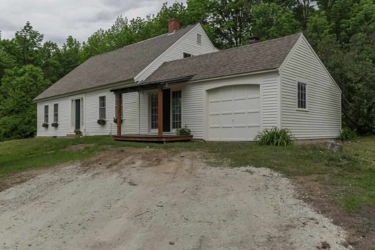 365 N Road Barnstead, NH 03225 - Photo 2 of 40