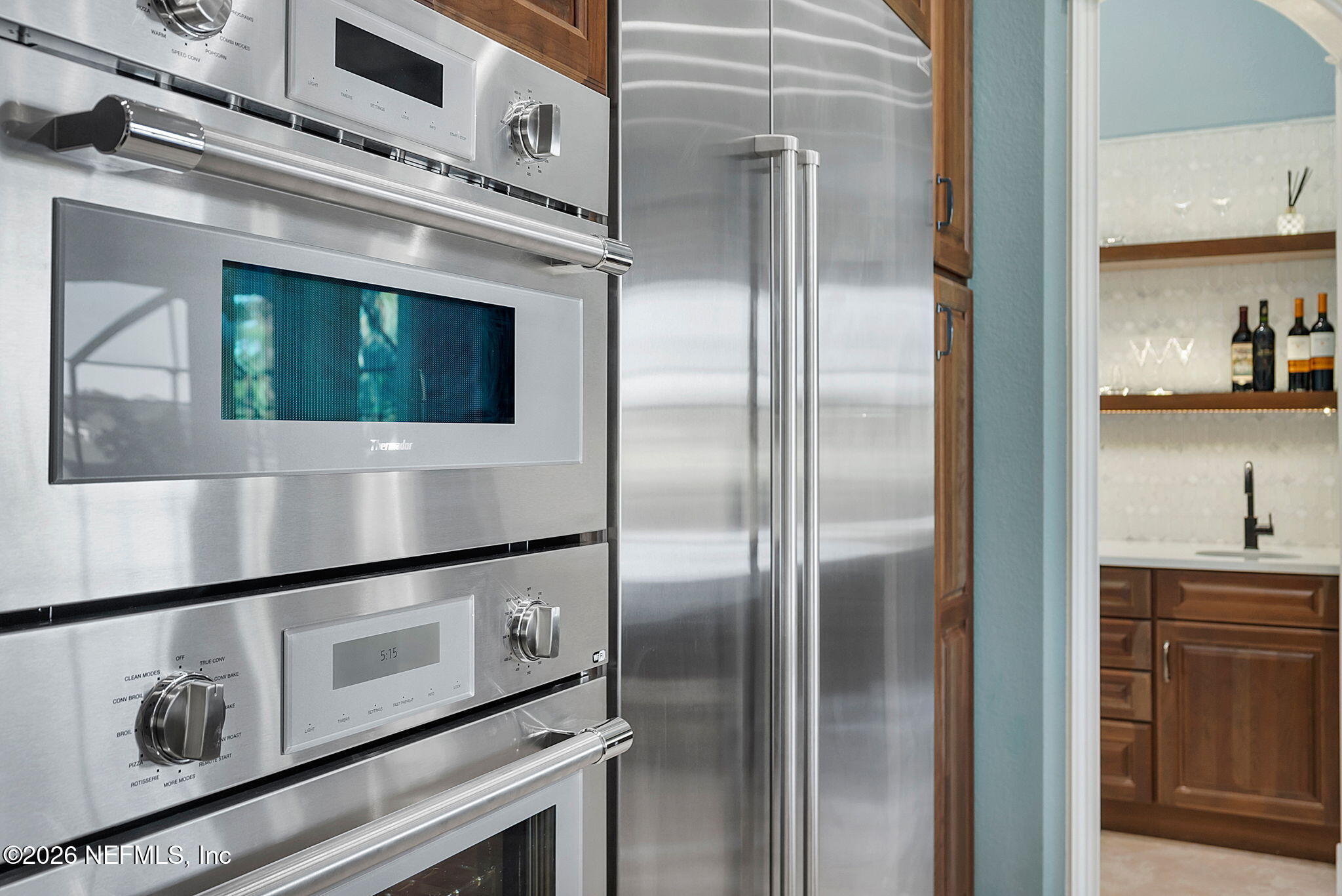 160 Governors Road Ponte Vedra Beach, FL 32082 - Photo 17 of 72 Thermador Stainless Appliances