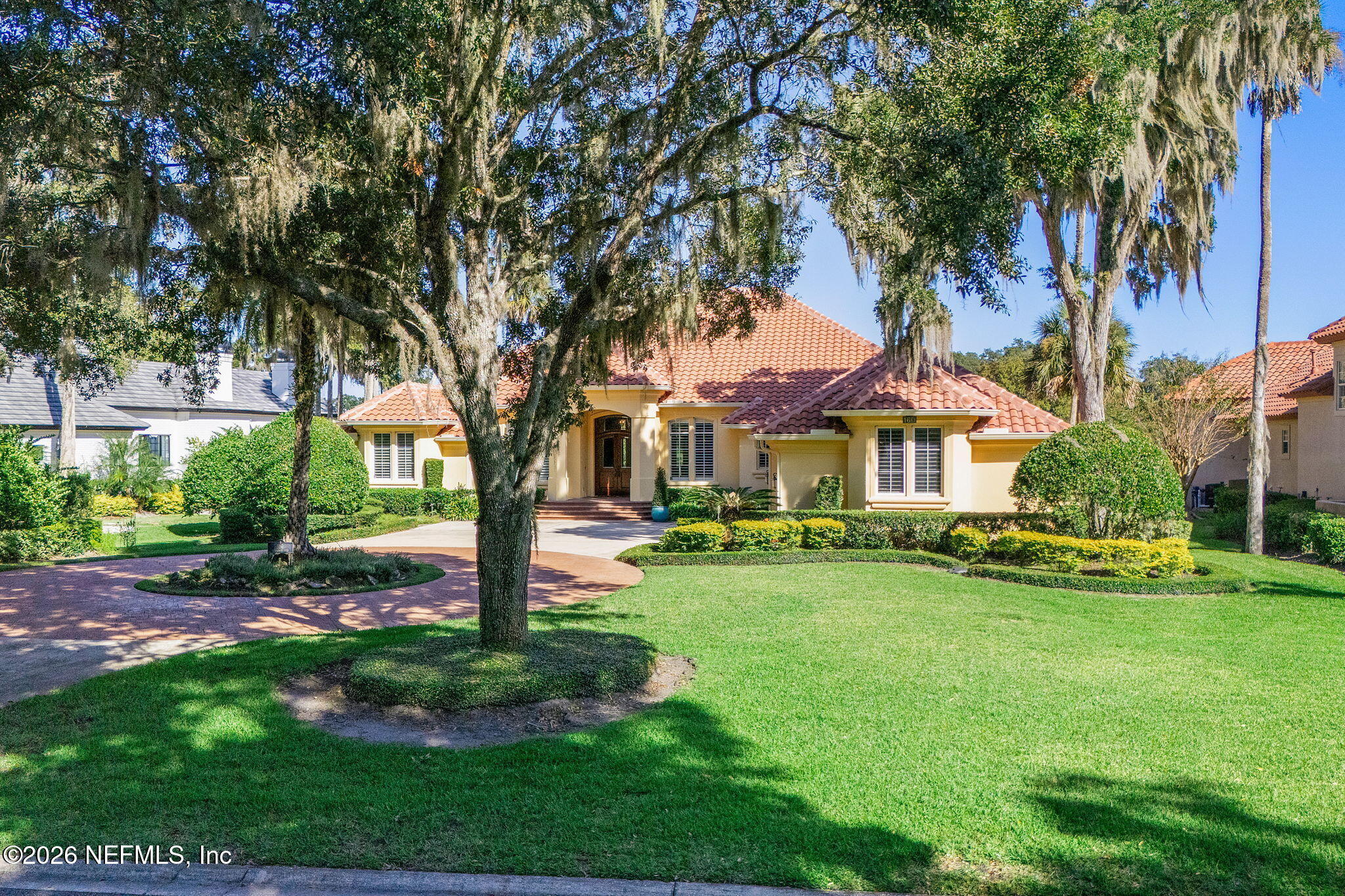 160 Governors Road Ponte Vedra Beach, FL 32082 - Photo 60 of 72 Lush Front Yard