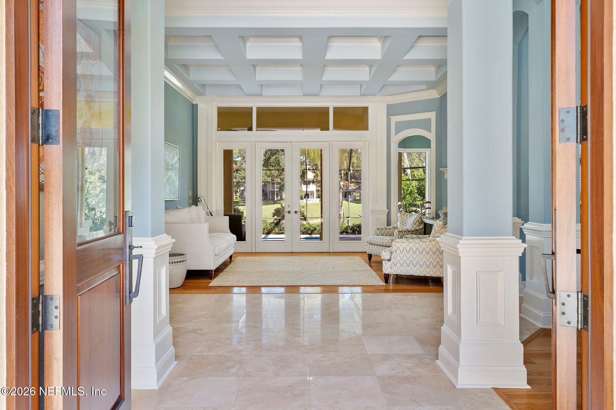 160 Governors Road Ponte Vedra Beach, FL 32082 - Photo 6 of 72 Front Entry to Screened Pool