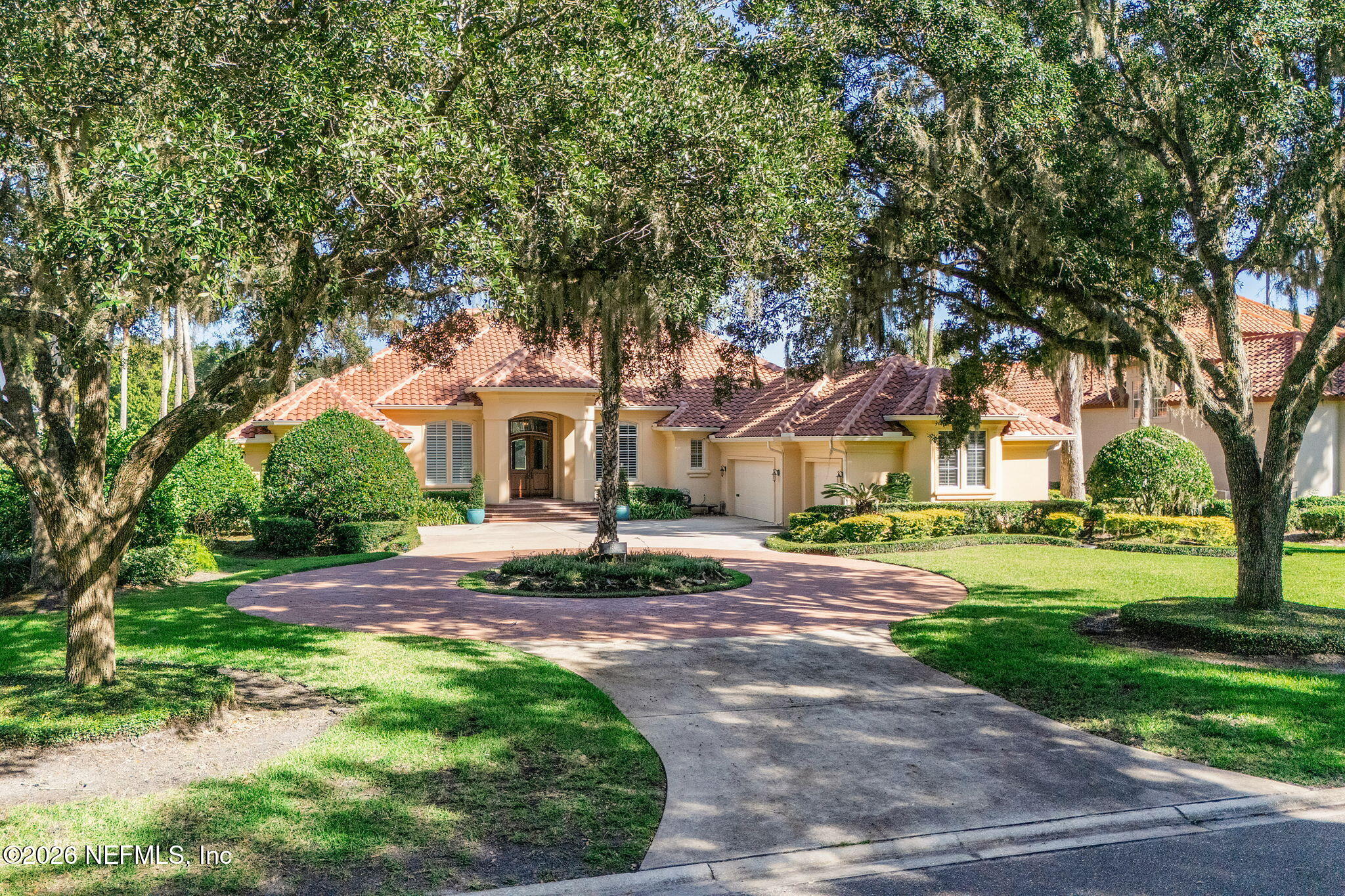 160 Governors Road Ponte Vedra Beach, FL 32082 - Photo 61 of 72 Framed by Century Old Oaks