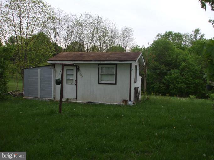 286 Lockhouse Road Falling Waters, WV 25419 - Photo 4 of 21 Shed
