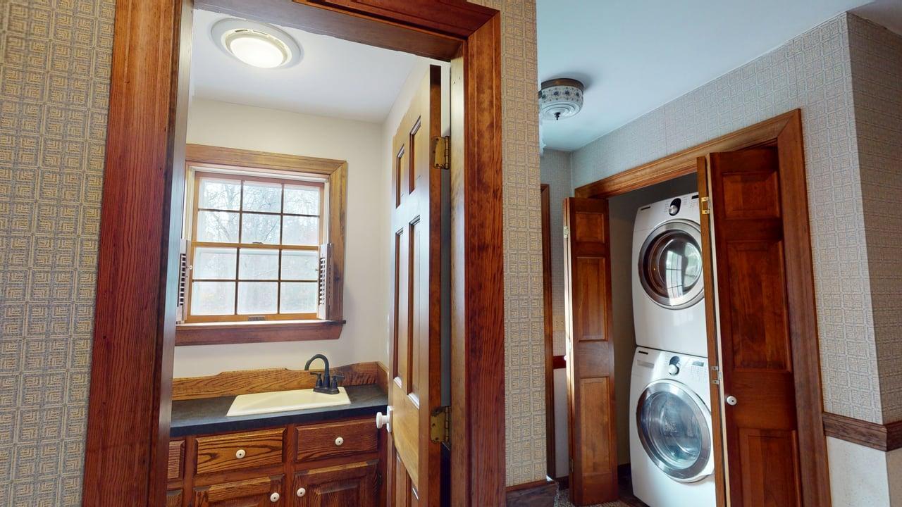 90 Woodridge Road Brewer, ME 04412 - Photo 31 of 74 First Floor Half Bathroom