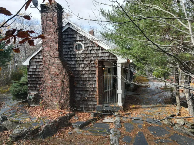 $550,000 | 90 Woodridge Road, Brewer, ME 04412