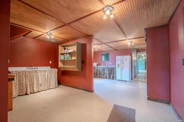 $299,900 | 8605 Highway 26, Rossville, IN 46065