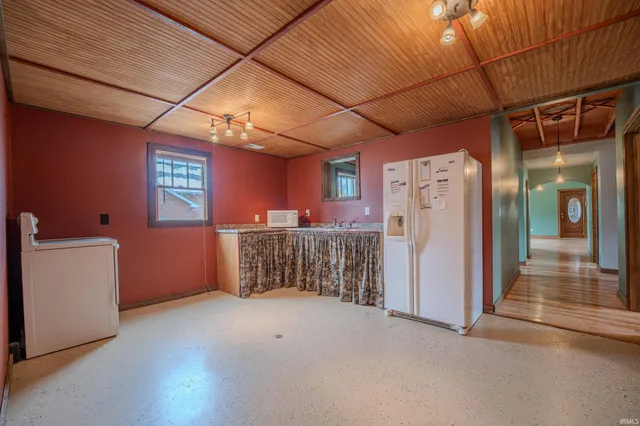 $299,900 | 8605 Highway 26, Rossville, IN 46065