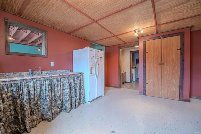 $299,900 | 8605 Highway 26, Rossville, IN 46065