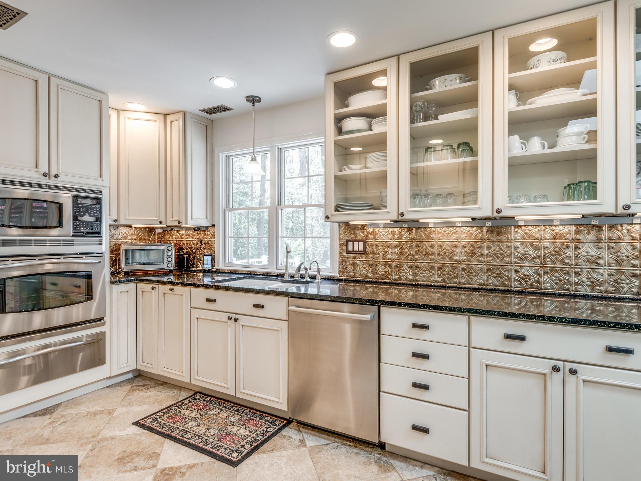 11798 Grey Birch Place Reston, VA 20191 - Photo 11 of 30 Kitchen