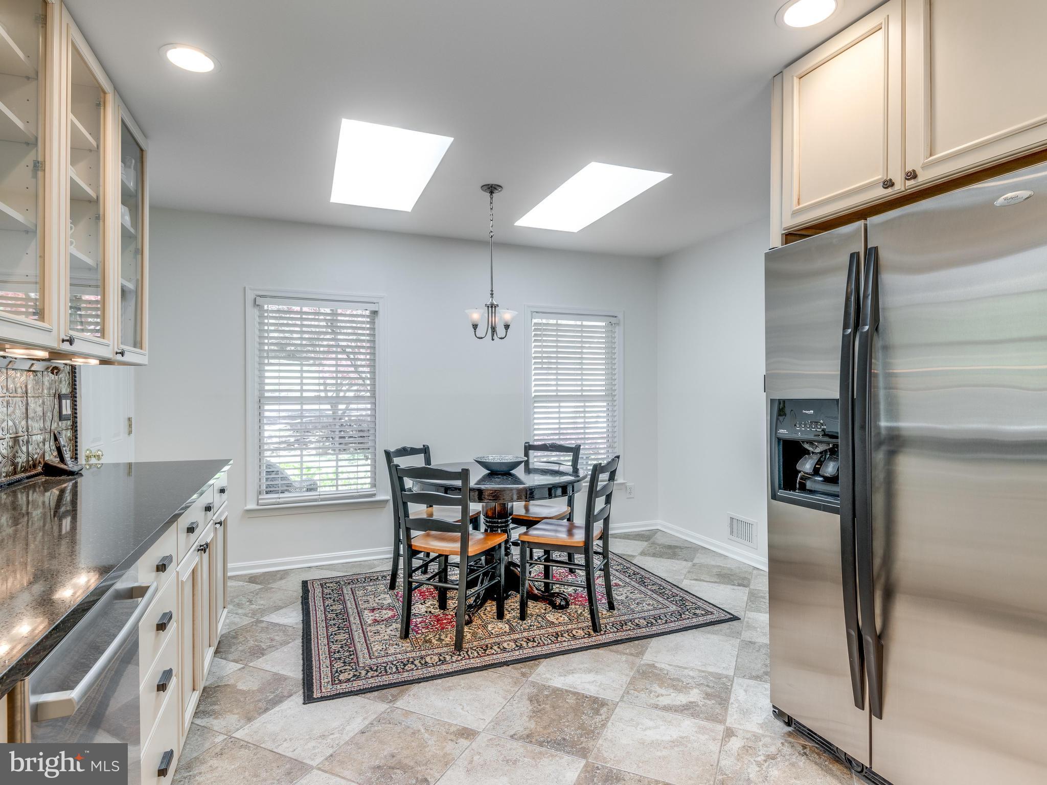 11798 Grey Birch Place Reston, VA 20191 - Photo 12 of 30 Eat-In Kitchen