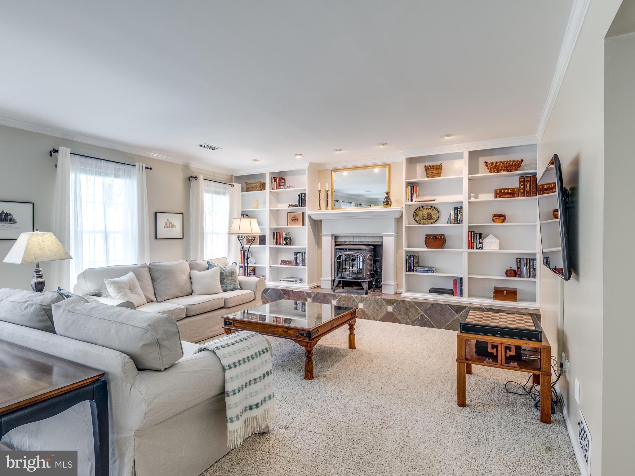 11798 Grey Birch Place Reston, VA 20191 - Photo 13 of 30 Family Room